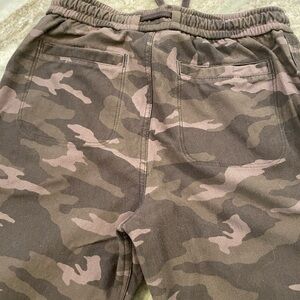 Athleta Farallon camo jogger